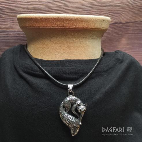 Amulet NORA - Moudrá liška z lesa