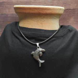 DOLPHIN, smart water mammal pendant, Zircon in the eye 2