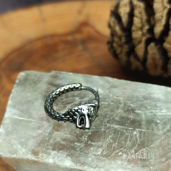 WOLF'S HEAD earrings - Stainless steel closing ring, wolf motif