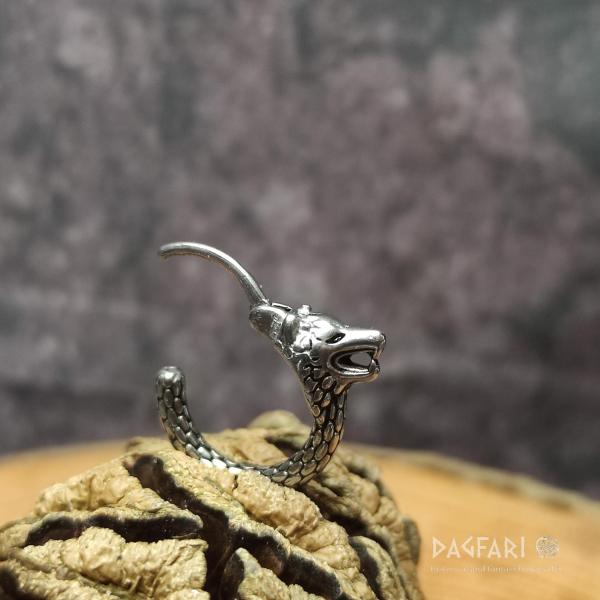 WOLF'S HEAD earrings - Stainless steel closing ring, wolf motif