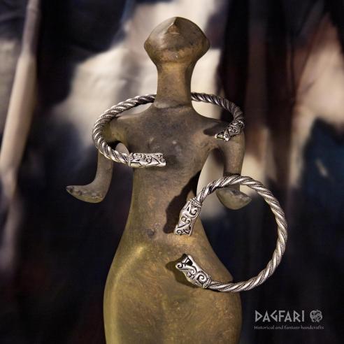 VIKING Wolfsarmband FENRIR - versilbert patiniert