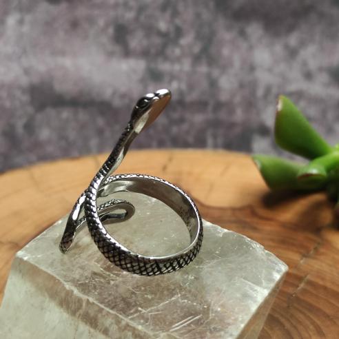 Snake ring for GUARDIAN - long neck to slim the finger