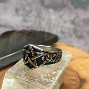 Ocelový prsten MAGIE - černěný s pentagramem