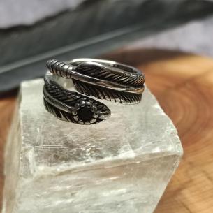 Ring STEEL FEATHER - with feather pattern and black cubic zirconia