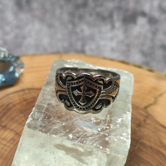 Ring Knight's COAT OF ARMS - decorated ring with cross