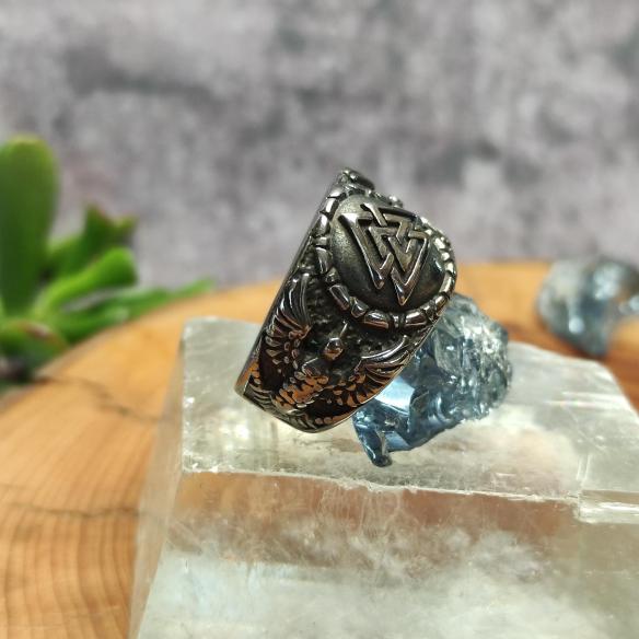 VALKNUT - Prsten se symboly severského boha Odina s havrany