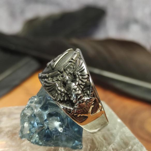 VALKNUT - Prsten se symboly severského boha Odina s havrany