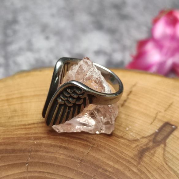 FALLEN ANGEL ring - black steel wings
