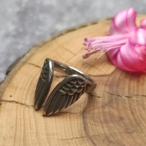 Prsten PADLÝ ANDĚL - černá ocelová křídla
