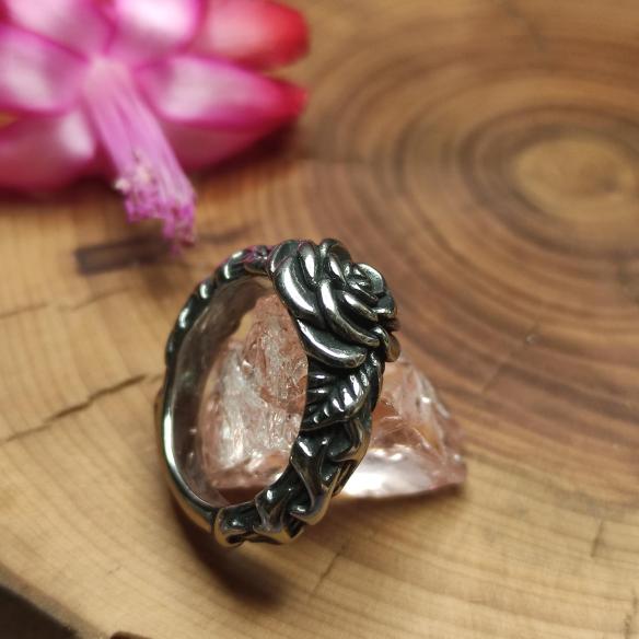 Steel ROSE - ring with the most beautiful flower