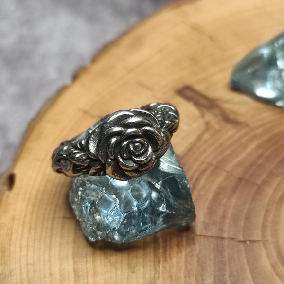 Steel ROSE - ring with the most beautiful flower