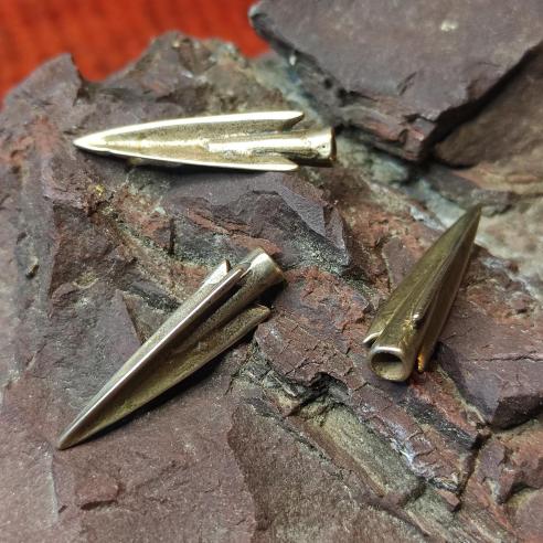 SARMATIA Trojčepelový hrot šípu, protažená tulej