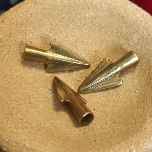 SIBERIA Zweischneidiger Flachpfeil, Nachbildung einer antiken Waffe