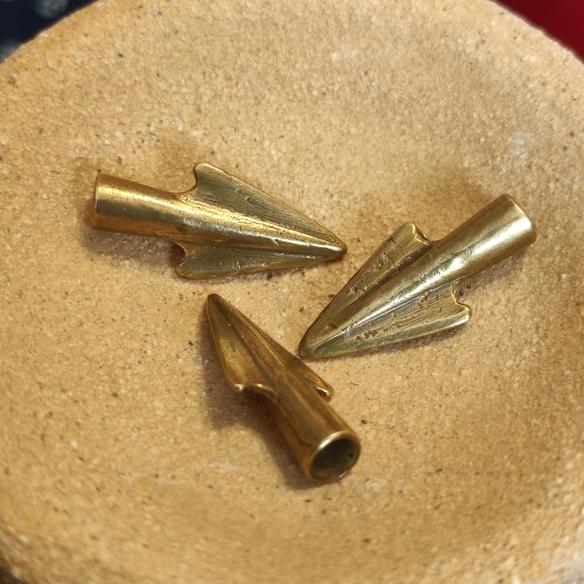 SIBERIA Dvojbřitá plochá šipka, replika starobylé zbraně (Lužická)