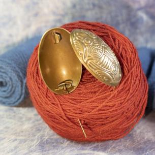 VIKING oblíbené dámské oválné párové želvové brože na zástěru