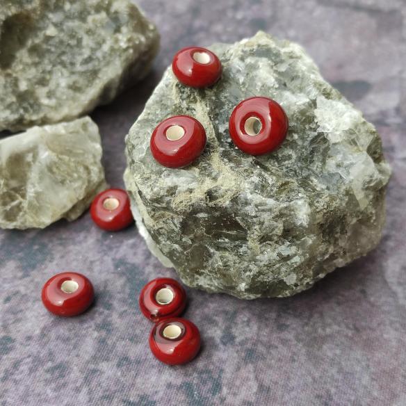 VINUTKA ALMANDIN - ručně vinutý malý červený korálek