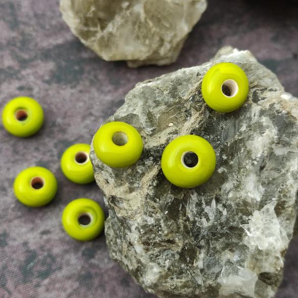 GLASS BEAD OLIVINE - hand wound small green bead
