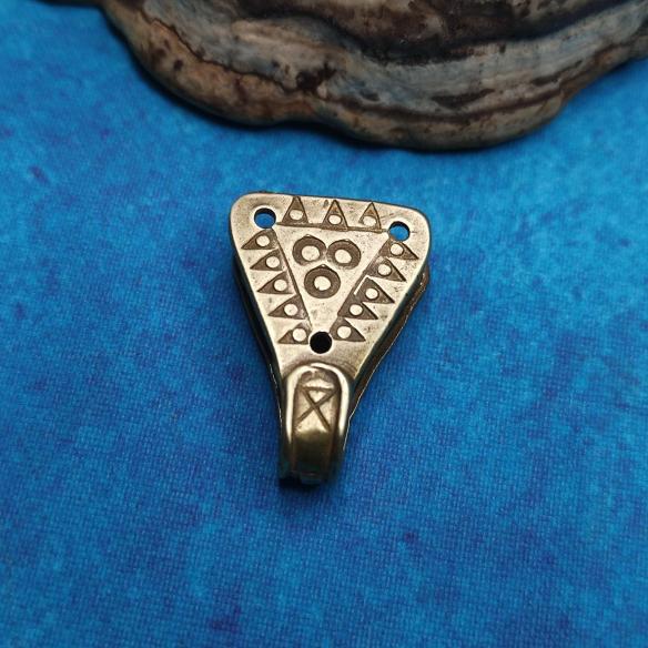 COMPONENT Extra decorated triangular Viking curtain for belt