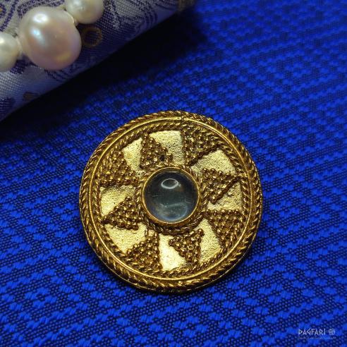 Staraya Ladoga - Gold plated brooch with rock crystal, filigree and granulation