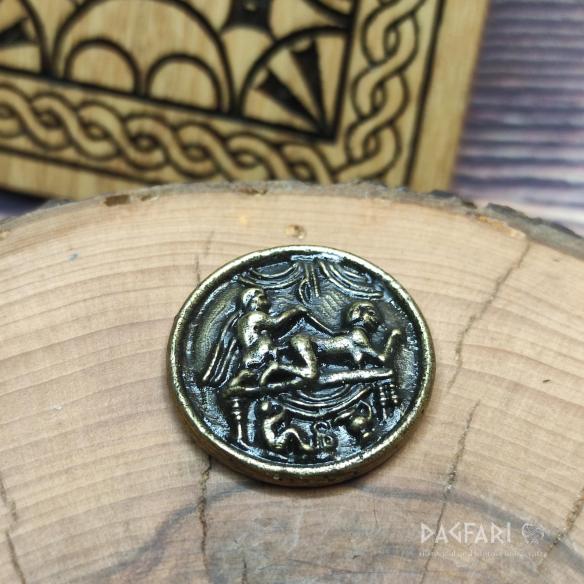 Replica SPINTRIA - Spintrias - erotic Roman coins in wooden box