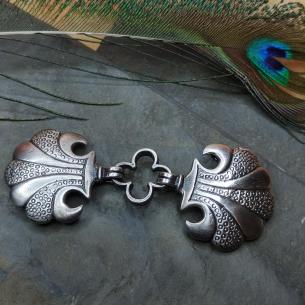 SANTIAGO Muschelförmige gepaarte Fibel, versilbert mittelalterliche Nachbildung