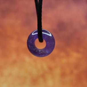 KAMENNÝ KORÁLEK AMETYST s velkým průvlekem, otvorem