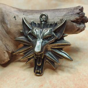 ZAKLÍNAČ - Vlčí amulet Geralt - z cínu, s patinou 2