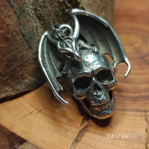 Magic DRAGON Pendant Hugging Skull - big wings and beautiful details