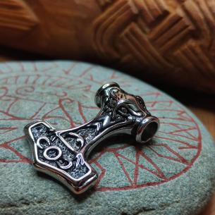 Mini ALGIZ - malé Thorovo kladivo s tváří zamračeného vikinga 2