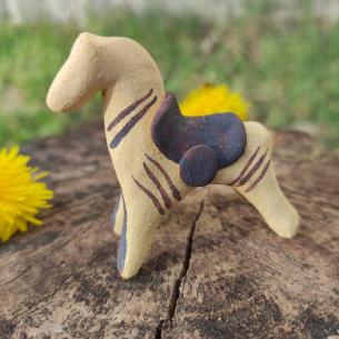 Soška REPLIKA - Koník ČESKO - Středověká figurka z hlíny - Kůň z Černíkovic, 14. století