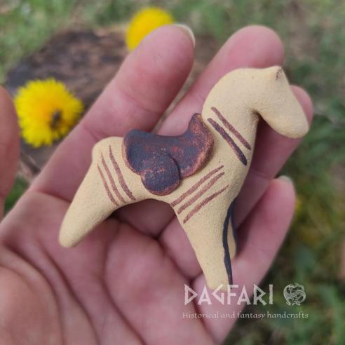 Soška REPLIKA - Koník ČESKO - Středověká figurka z hlíny - Kůň z Černíkovic, 14. století