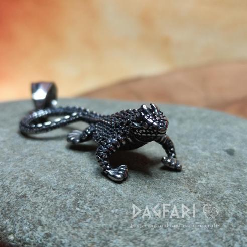 LIZARD - pendant AGAMA, symbolizes vigilance and wisdom