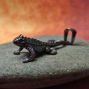LIZARD - přívěsek AGAMA, symbolizuje ostražitost i moudrost
