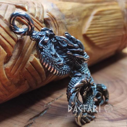 CHINESISCHER DRACHE - doppelseitiger Anhänger mit Feuerdrachen