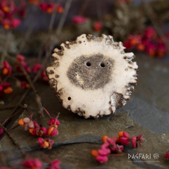 Antler Buttons Two dragons from Jelling, red