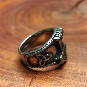 Großer Ring Thors Hammer und Triquetra - Stahljuwel 2