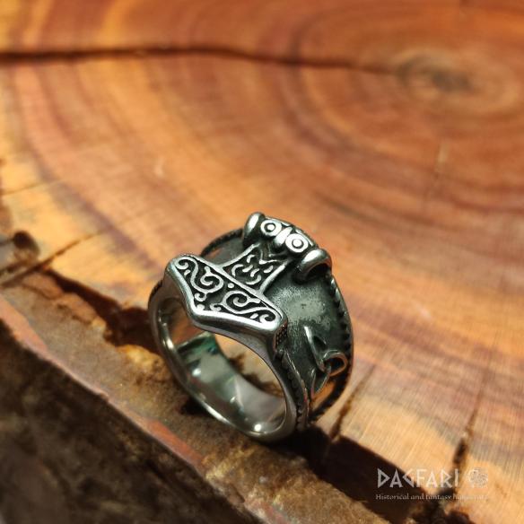 Großer Ring Thors Hammer und Triquetra - Stahljuwel