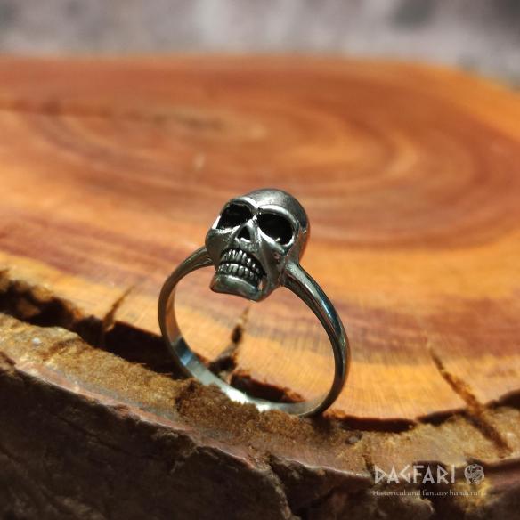 Dünner Ring - STEEL SKULL - passt perfekt