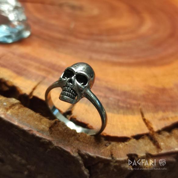 Dünner Ring - STEEL SKULL - passt perfekt