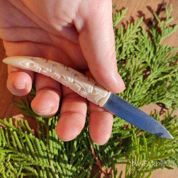 KNIVES - only random samples from the gallery - CUSTOM MANUFACTURING BY AGREEMENT