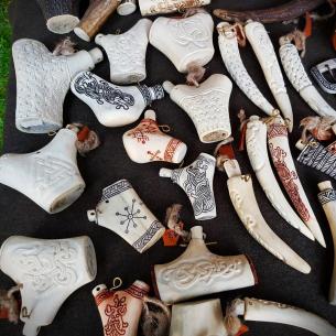 ANY MOTIF OF YOUR CHOICE Medieval salt shaker - replica of a deer antler salt container 2