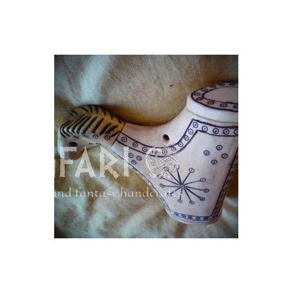 BELIEBIGES MOTIV NACH WUNSCH Mittelalterliche Salzstreuer – Nachbau eines Salzbehälters aus Hirschgeweih