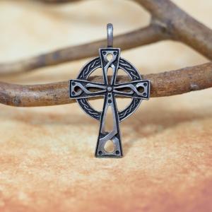 Amulet Celtic cross