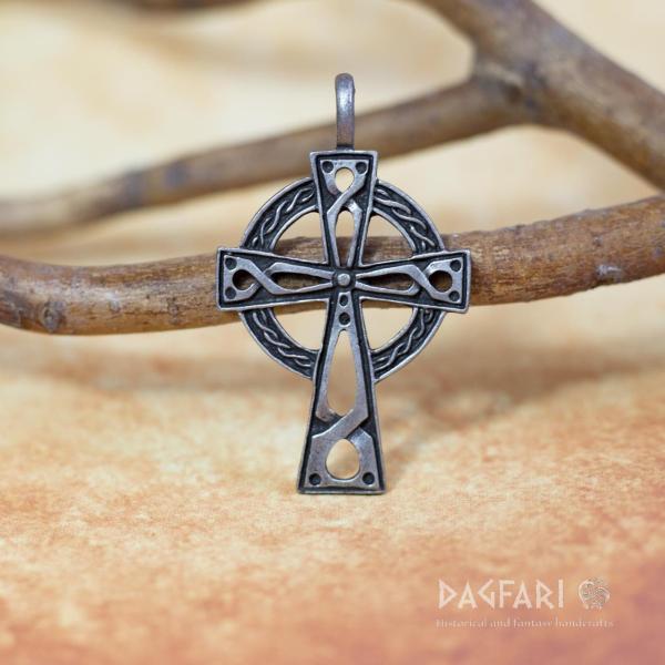 Amulet Celtic cross