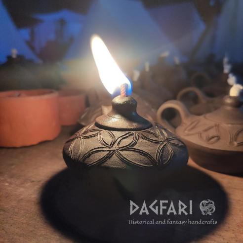 SVAROŽIC Keramická kulatá ručně vyrobená lampa na olej, originální zdobení