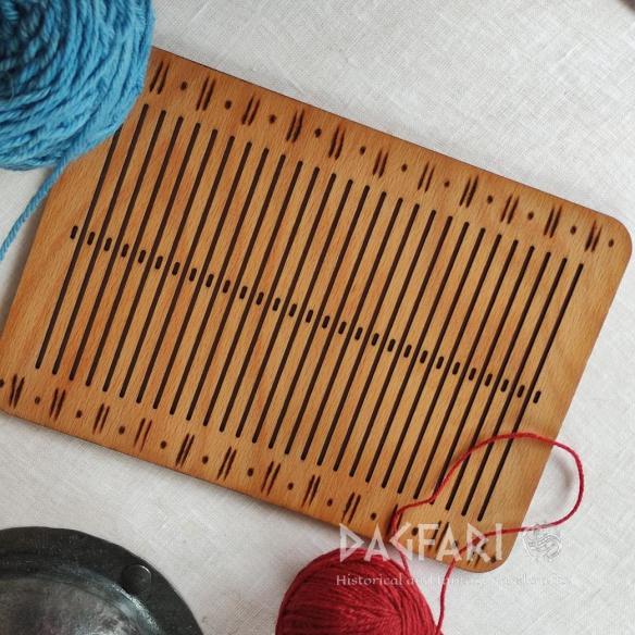 WEBKAMM Historisches Handwerk, ORIGINAL VERZIERTER HOLZ-WEBKAMM, 29 Löcher