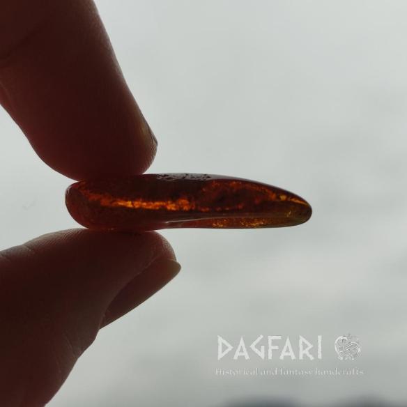 Genuine Baltic amber–nuggets without a hole, perfect for carving