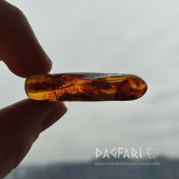Genuine Baltic amber–nuggets without a hole, perfect for carving