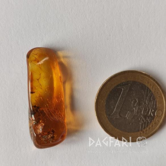 Genuine Baltic amber–nuggets without a hole, perfect for carving