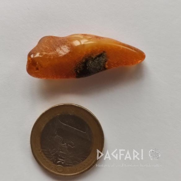 Pravý jantar - leštěné nugety bez díry pro šperkařství, řezbářství.